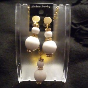 Elegant Gold and White Beaded Clip On Earrings & Necklace Set